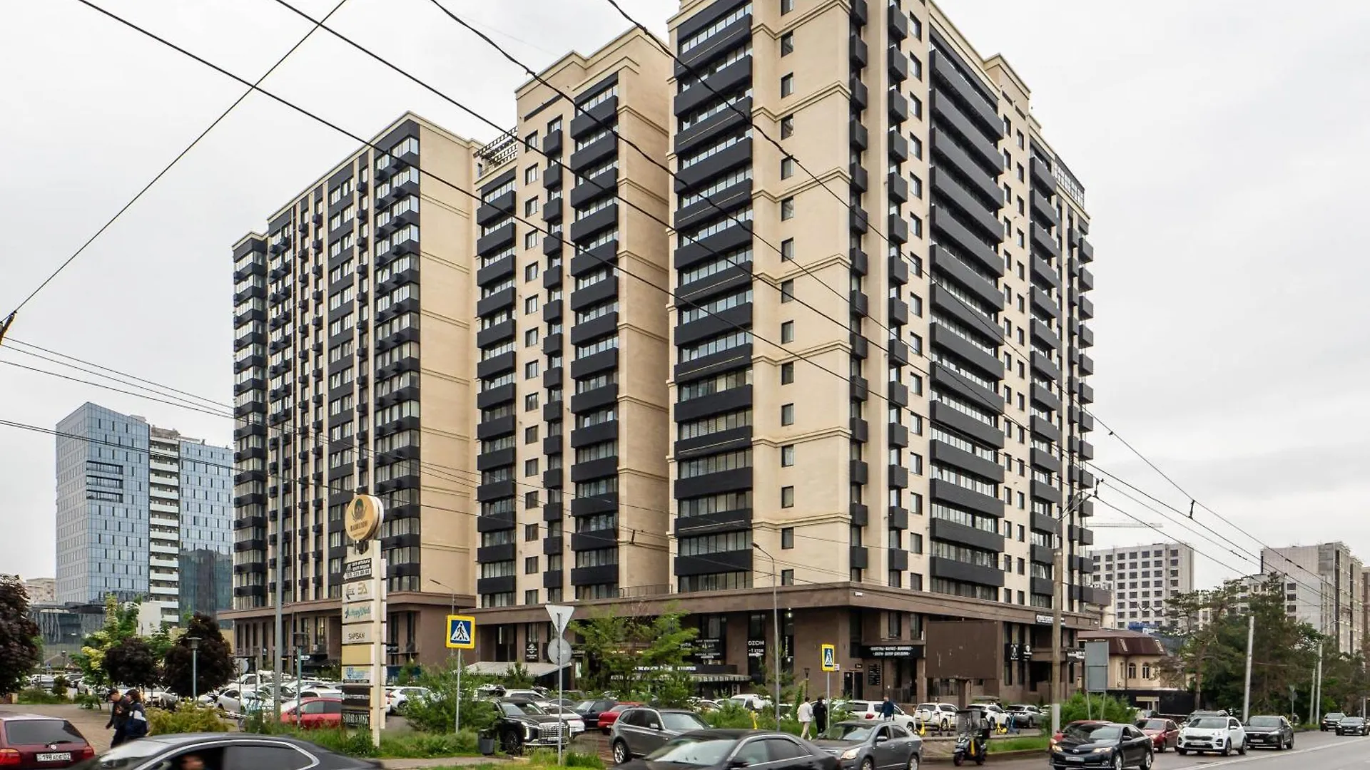 Mega R-House Apartment Almatý 0*,  Kazajstán