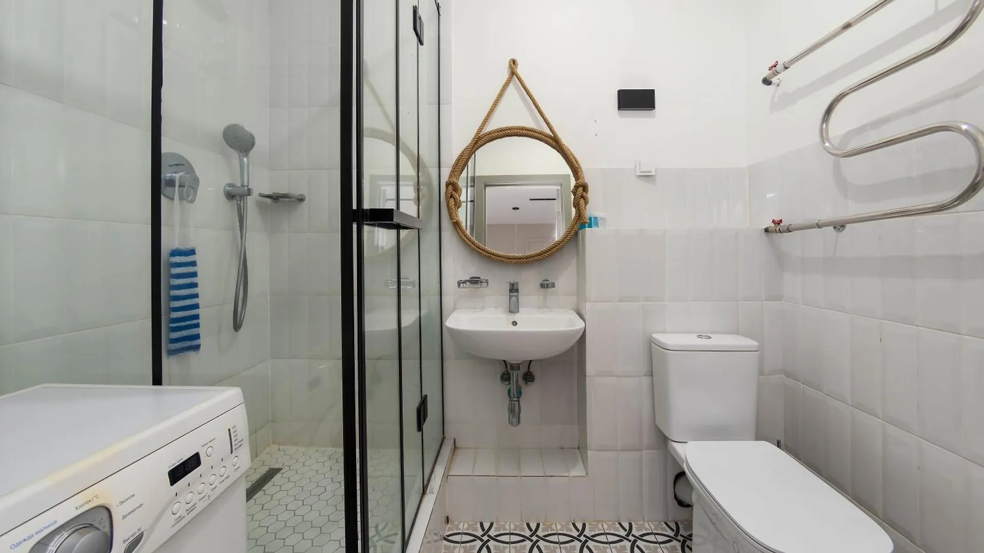 Mega R-House Apartment Almatý 0*,  Kazajstán